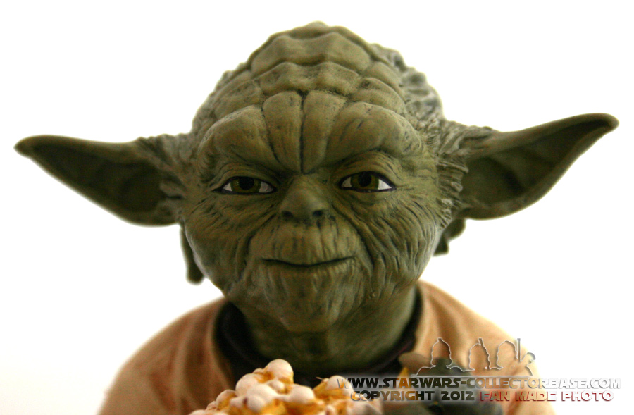 Yoda (in 3D glasses) - Gentle Giant
